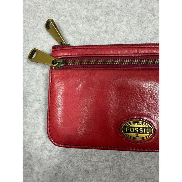 Fossil Red Leather Zipper Wallet - Picture 14 of 15